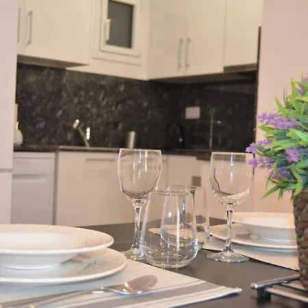 Apartamento Apartsuits Rambla Nova 24 *