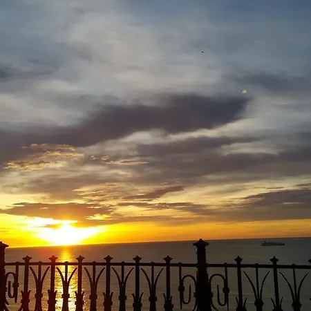 公寓 Apartsuits Rambla Nova 24